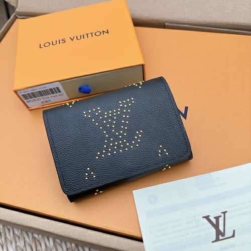 Picture of LV Wallets _SKUfw152044511fw